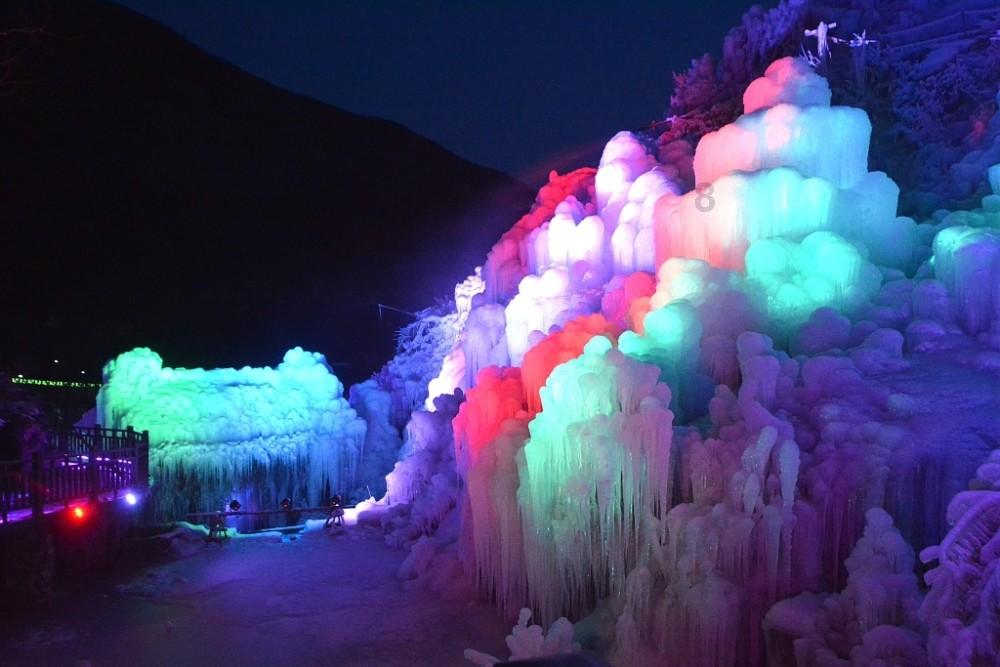 逃离阴森的岛屿